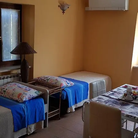 Al Pian Delle Case Tatil Evi